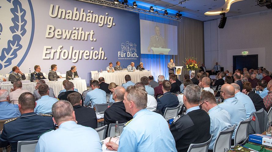 Das gut eingespielte Miteinander von Verband und Beteiligungsgremien ist eine unverzichtbare Voraussetzung für das Erreichen unserer Ziele. Foto: DBwV