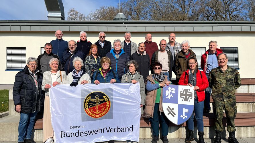 Die KERH Eifel besuchte das Zentrum Operative Kommunikation der Bundeswehr (ZOpKomBw) in Mayen. Foto: Hauptmann Miriam Wiskirchen