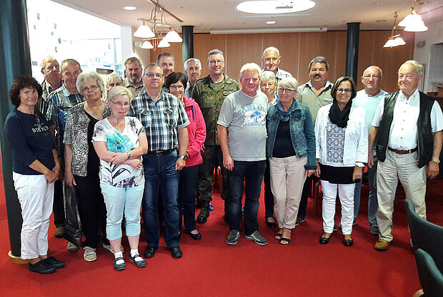 Mitglieder und Teilnehmer am Sommerfest KERH Stralsund. (Foto: Rüdiger Schülke)