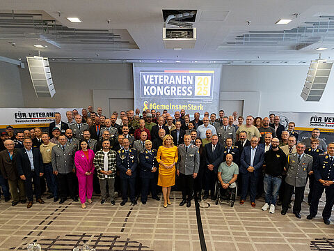 Die Teilnehmerinnen und Teilnehmer des zweiten Veteranenkongresses in Berlin. Foto: DBwV/Yann Bombeke