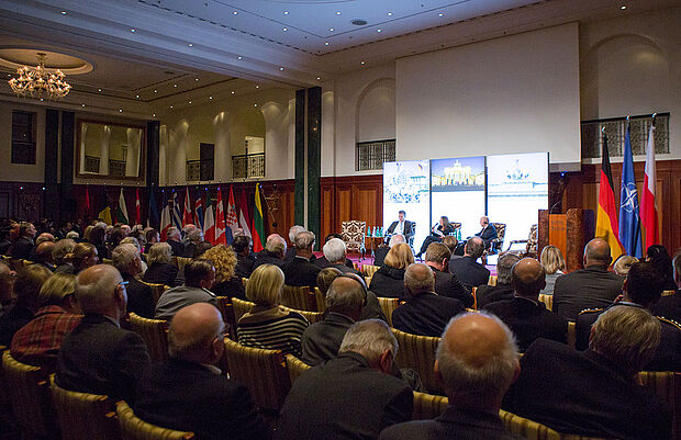 Die Allianz auf ihrem Weg zum nächsten NATO-Gipfel in Warschau. Foto: Deutsche Atlantische Gesellschaft e.V.