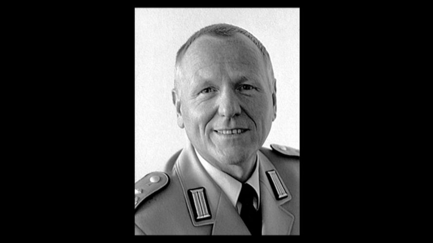Rolf Wenzel machte sich unter anderem um die Integration der früheren Angehörigen der Nationalen Volksarmee in den BundeswehrVerband verdient