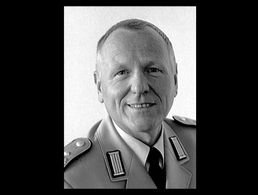 Rolf Wenzel machte sich unter anderem um die Integration der früheren Angehörigen der Nationalen Volksarmee in den BundeswehrVerband verdient