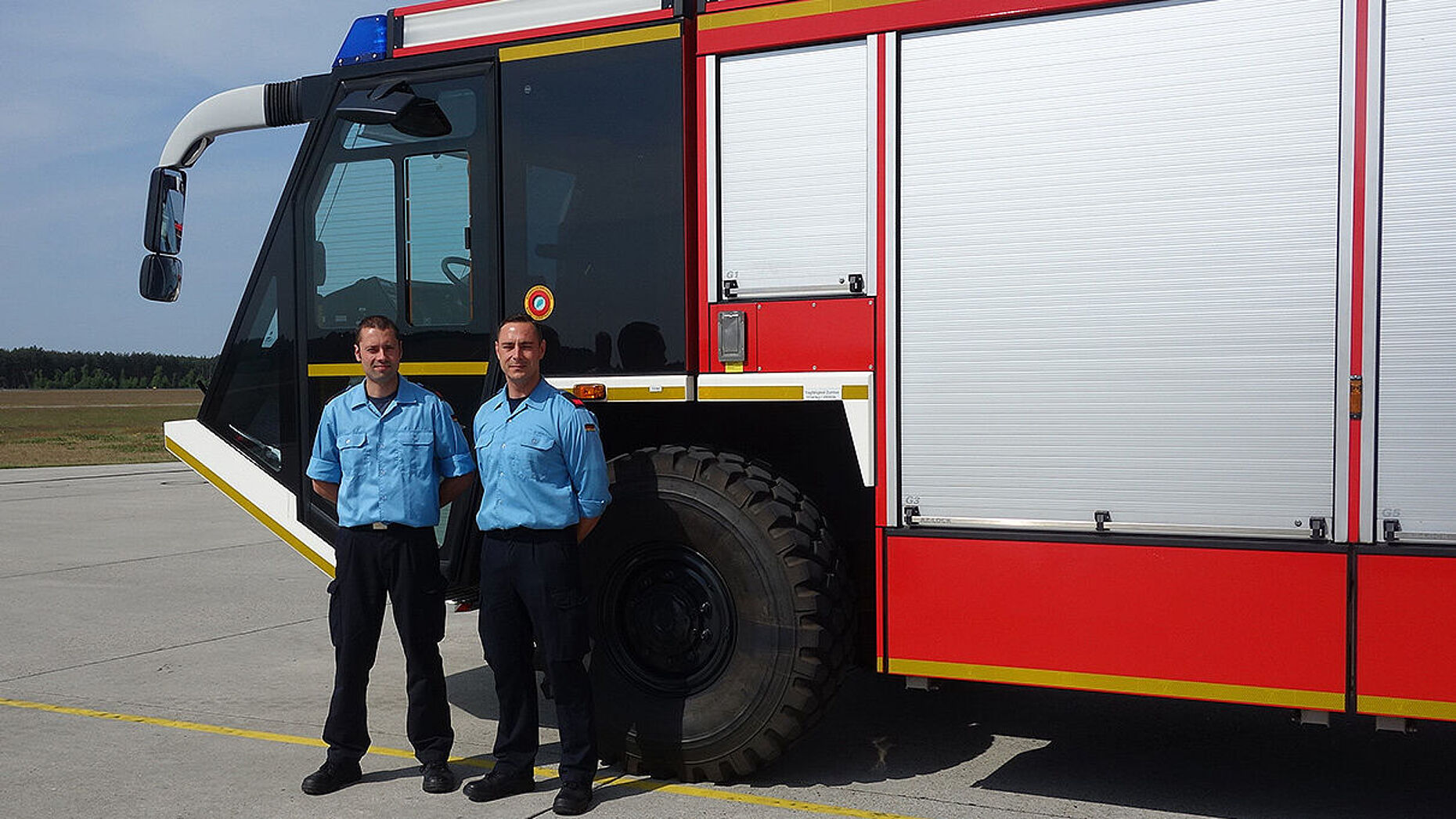 Die Brandmeister Stabsunteroffizier d.R. Marcel Mattuschka (l.) und Hauptfeldwebel d.R. Marcel Neumann (Foto: DBwV/Götze)