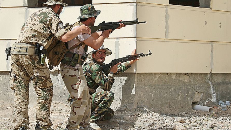 Orts- und Häuserkampf im Rahmen der militärischen Ausbildung der Peschmerga durch die Bundeswehr im Nordirak. Foto: Bundeswehr/Wilke