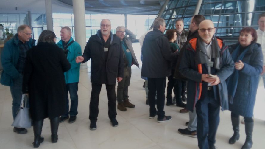 Zum Ende des Informationsbesuches im Deutschen Bundestag, bestand für die Teilnehmer der KERH Mar-zahn-Hellersdorf die Möglichkeit die Reichstagskuppel zu besuchen. Foto: Intemann