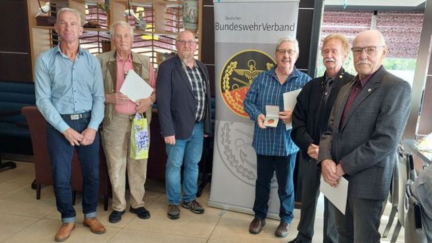 In Osterode (v.l.n.r.): Hartmut Limbrecht, Wilfried Liebmann, Matthias Bengsch, Klaus-Peter Strickroth, Dieter Hampe und Dieter Mönnich. Foto: LV Nord