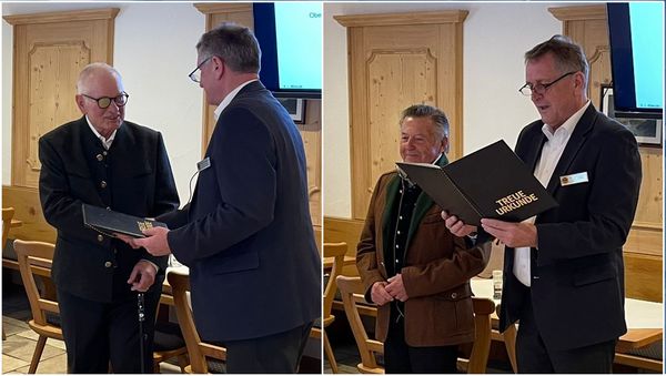 Ehrung von Oberstleutnant a.D. Lothar Reincke (l.) für 60-jährige und Oberstleutnant a.D. Dieter Höpfner (r.) für 50-jährige Mitgliedschaft durch den Vorsitzenden ERH Bernhard Hauber. Foto: sKERH Rosenheim