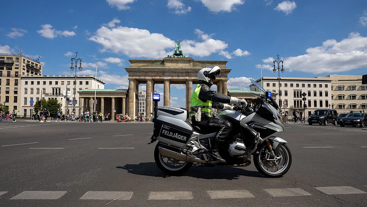 Die Befugnisse der Feldjäger werden mit dem neuen Gesetz erweitert, bleiben jedoch nach Ansicht des Verbandes hinter dem Erforderlichen zurück. Archivfoto: DBwV/Yann Bombeke
