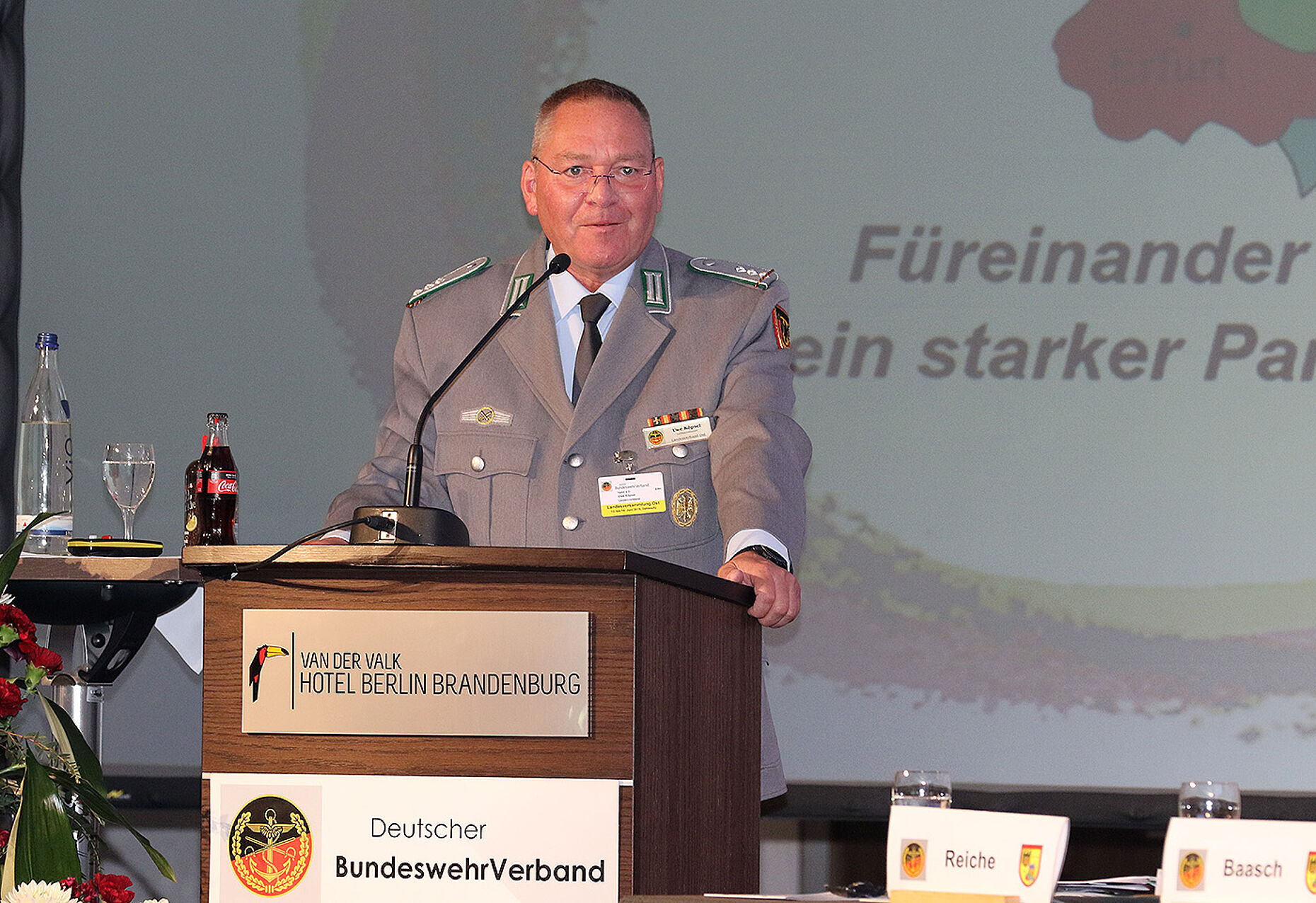 Spricht zu den Delegierten: Hauptmann a.D. Uwe Köpsel, Vorsitzender des DbwV-Landesverbands Ost Foto: DbwV/Kruse