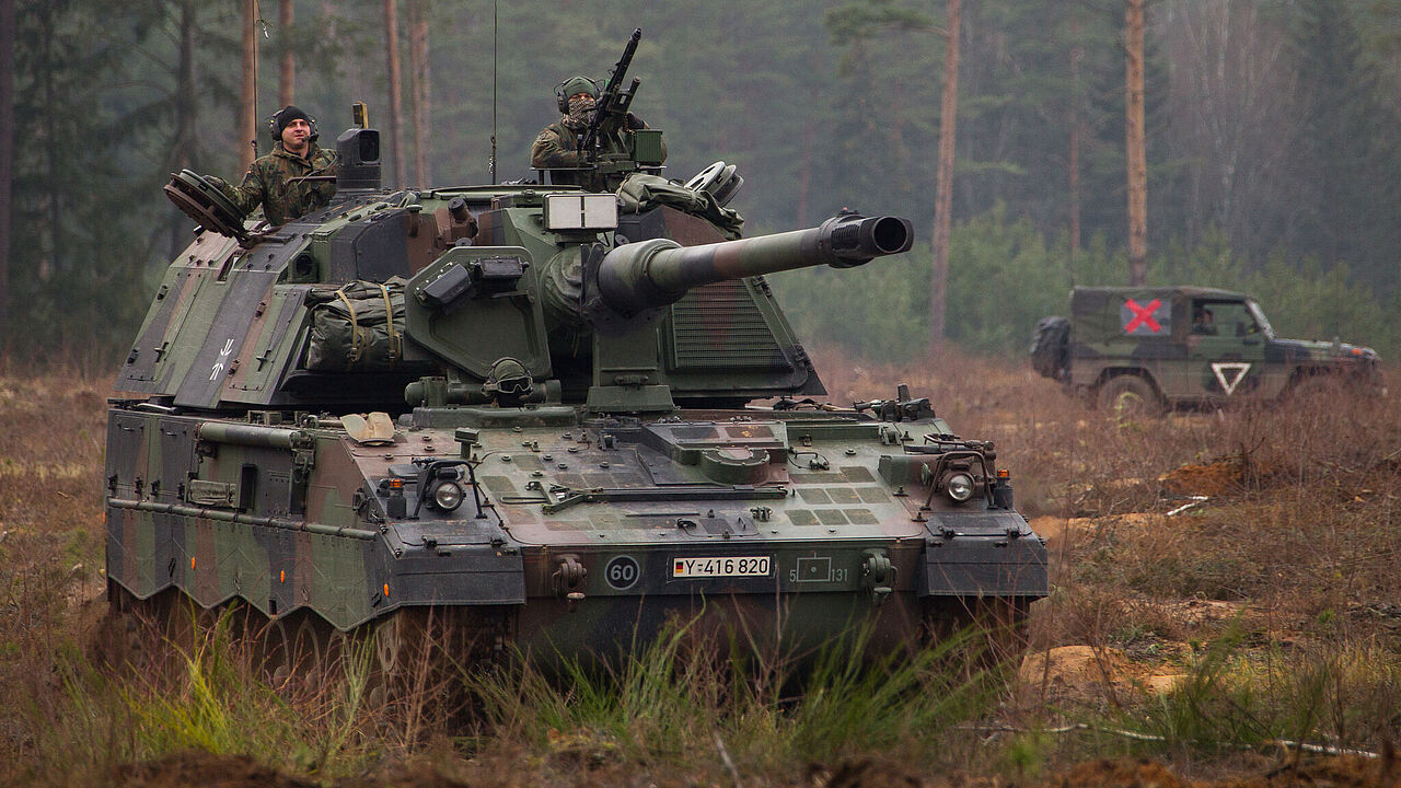 Eine Panzerhaubitze bei der multinationalen Übung Iron Sword 2016 in Litauen Foto: Bundeswehr