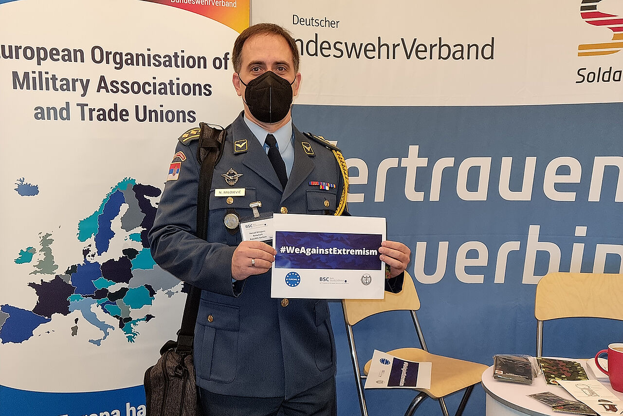 Klare Zeichen setzen gegen Extremismus: Das ist das Ziel der Social-Media-Kampagnen "WeAgainstExtremism". Foto: DBwV