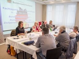 Auch bei der Fachtagung für Zivilbeschäftigte im März in Berlin diskutierten die Teilnehmer über das Thema Nachwuchsgewinnung (Foto: DBwV/Bombeke) 