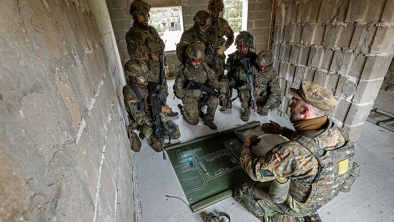 Die Bundeswehr muss in den kommenden Jahren kräftig aufwachsen - bereits für 2026 plant das Ministerium mit 20.000 Freiwillig Wehrdienstleistenden. Foto: Bundeswehr/Mario Bähr