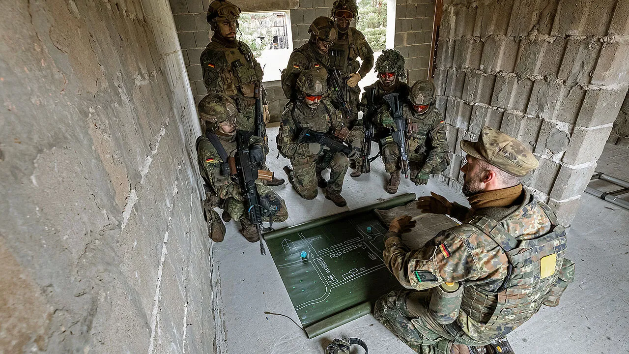 Die Bundeswehr muss in den kommenden Jahren kräftig aufwachsen - bereits für 2026 plant das Ministerium mit 20.000 Freiwillig Wehrdienstleistenden. Foto: Bundeswehr/Mario Bähr