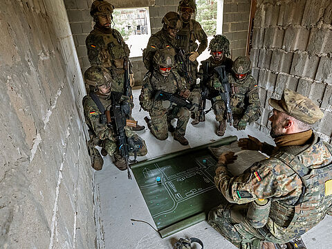 Die Bundeswehr muss in den kommenden Jahren kräftig aufwachsen - bereits für 2026 plant das Ministerium mit 20.000 Freiwillig Wehrdienstleistenden. Foto: Bundeswehr/Mario Bähr