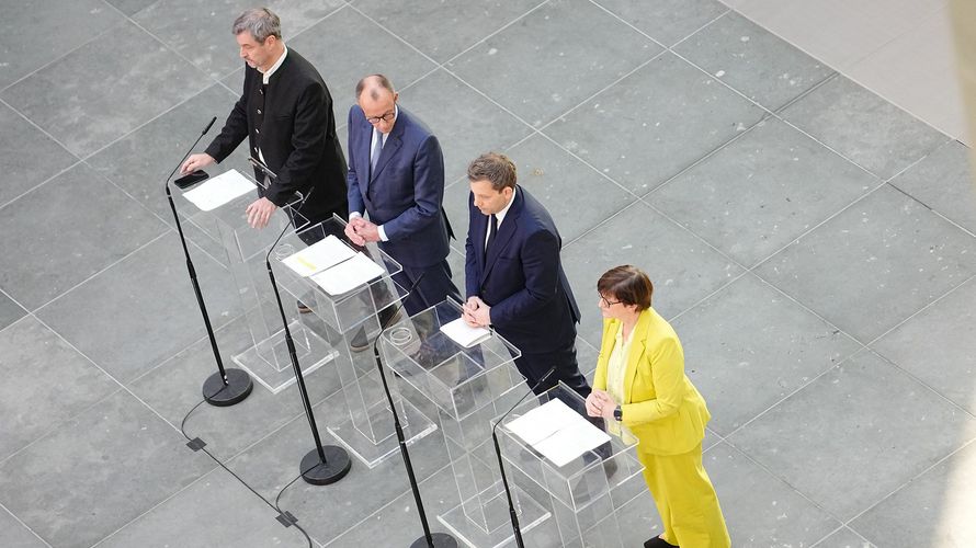 Die Parteispitzen Markus Söder (CSU), Friedrich Merz (CDU), Lars Klingbeil und Saskia Esken (beide SPD) vereinbarten Anfang März nach Sondierungsgesprächen die Aufnahme von Koalitionsverhandlungen. Foto: picture alliance/dpa/Kay Nietfeld