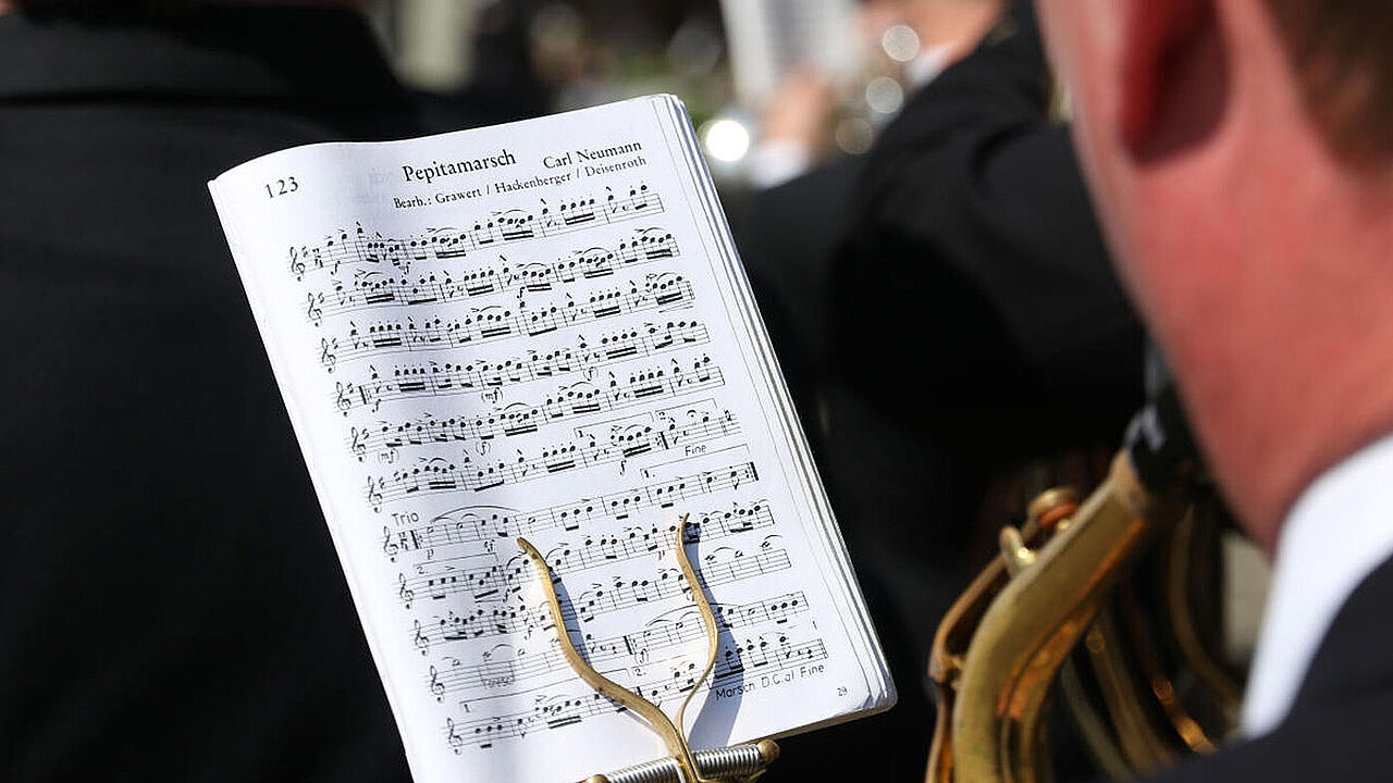 Musiker eines Marinemusikkorps der Bundeswehr. Foto: PIZ SKB