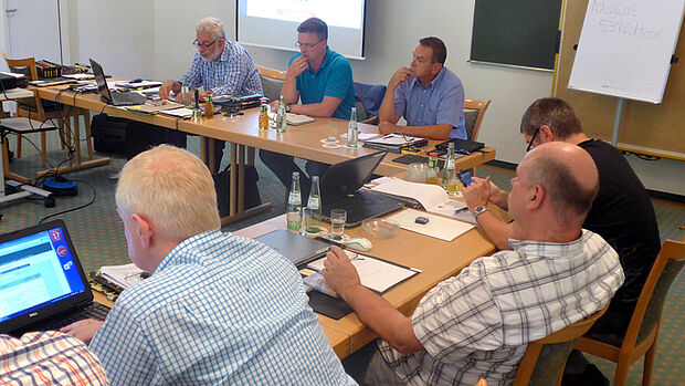 BV bei West: Auf der Landesvorstandssitzung in Eitorf wurde auch über die kommende gesetzliche Dienstzeitregelung gesprochen. Foto: DBwV