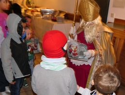 Vorfreude auf Weihnachten bereitete das FBZ Veitshöchheim für die Familien mit Kindern von Soldaten im Einsatz. Foto: Udo Wirsching