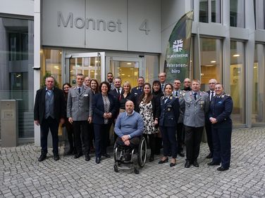 Einsatzveteranen, Verwundete sowie weitere Teilnehmerinnen und Teilnehmer kamen Ende März zu einer Tagung im Veteranenbüro der Bundeswehr zusammen. Foto: DBwV/Eva Krämer