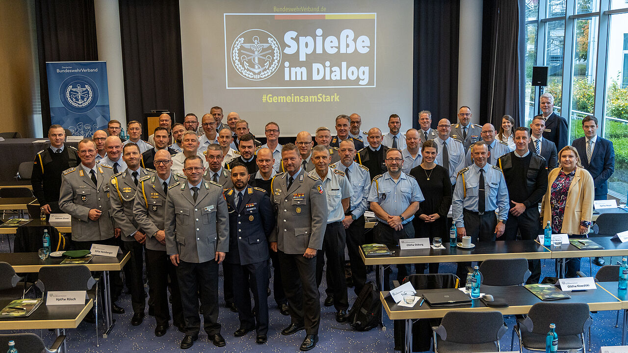 Kompaniefeldwebel trafen sich auf Einladung des DBwV zur Tagung „Spieße im Dialog". Foto: DBwV/Sarina Flachsmeier
