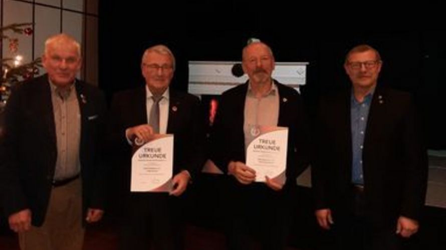 v.l.: Gerhard Kreutzkamp, Helge Mundt, Hans Jörg Göricke  und der stellvertretende Vorsitzende Oberstabsfeldwebel a.D. Klaus Pollmann. Foto: LV Nord