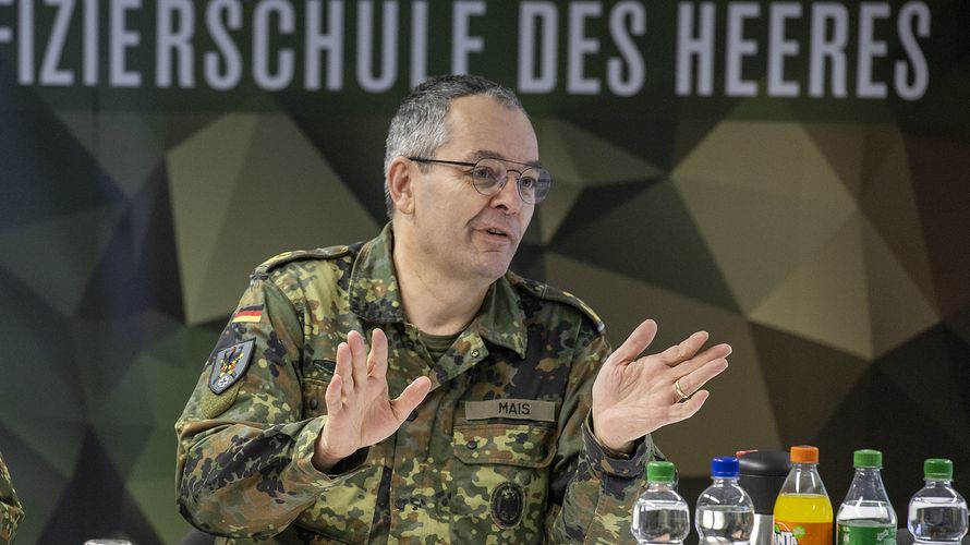 Klare Worte, keine Schönfärberei der Zustände: Generalleutnant Alfons Mais machte im Interview mit der Rheinischen Post deutlich, wo das Heer zurzeit steht. Archivfoto: DBwV/Yann Bombeke