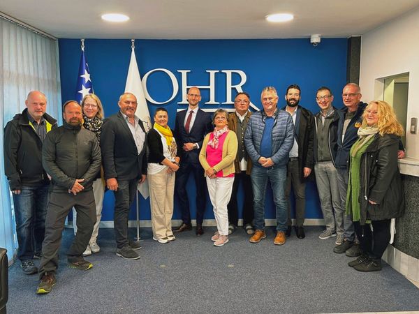 Zu Gast im „Office of the High Representative“, wo hohe Vertreter den Stand der Umsetzung des Dayton-Abkommens erläuterten. Foto: ik