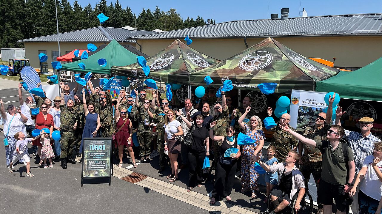 Viel los war am Stand der StOKa in Mayen beim Familienfest. Foto: Obergefreiter (UA) J.