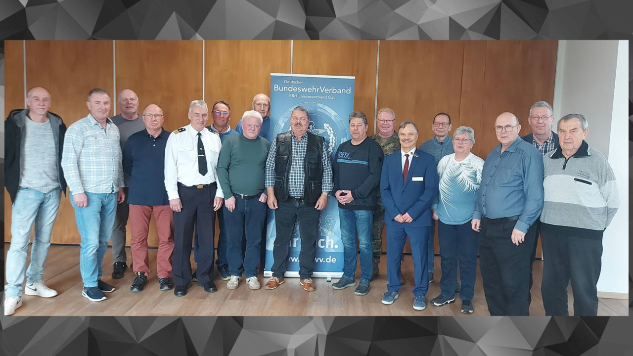 Die Mitglieder der KERH Stralsund mit ihrem neuen Vorstand. Foto: Dietmar Wollert