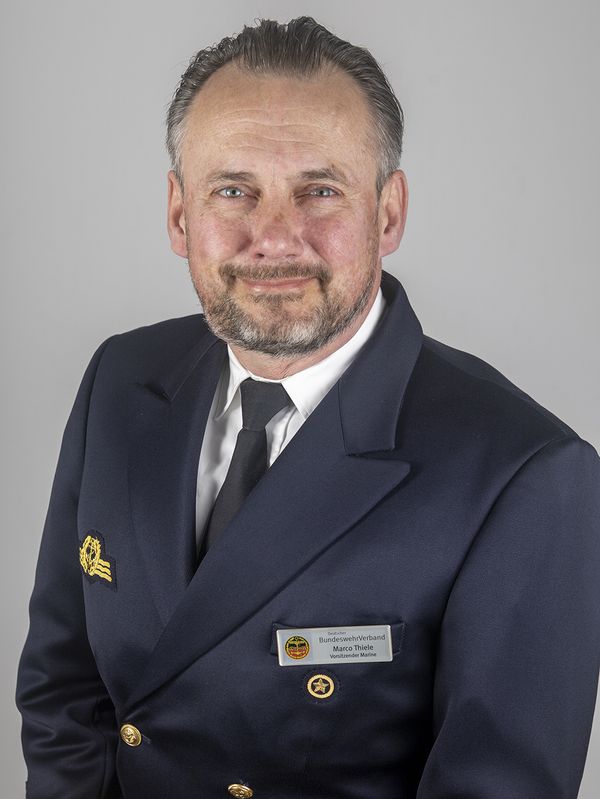 Vorsitzender Marine: Fregattenkapitän Marco Thiele