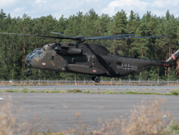 Der Transporthubschrauber CH-53 vom Hubschraubergeschwader 64 aus Holzdorf war Teil der Alarmübung auf dem Flugplatz Gatow. Foto: DBwV/Bombeke