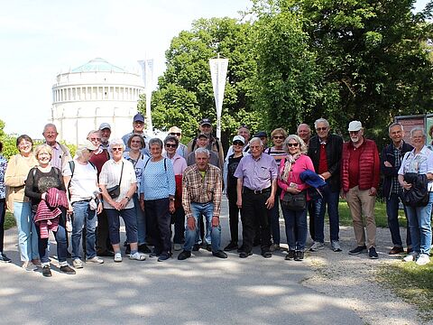 Die Mitglieder der Kameradschaft ERH München auf ihrem Tagesausflug entlang des Limes mit vielen Höhepunkten. Fotocollage: HR/IK