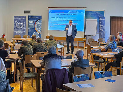 Großes Interesse an aktuellen Verbandsthemen: Die Vorträge der Experten aus Bundes- und Landesebene stießen beim Informationstag der StoKa Klosterlechfeld auf hohe Resonanz. Foto: Marcel Mohr