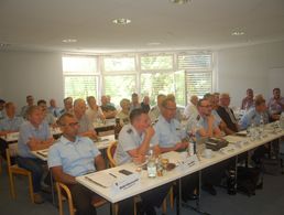 Auf die Teilnehmer warteten geballte Informationen Foto: DBwV