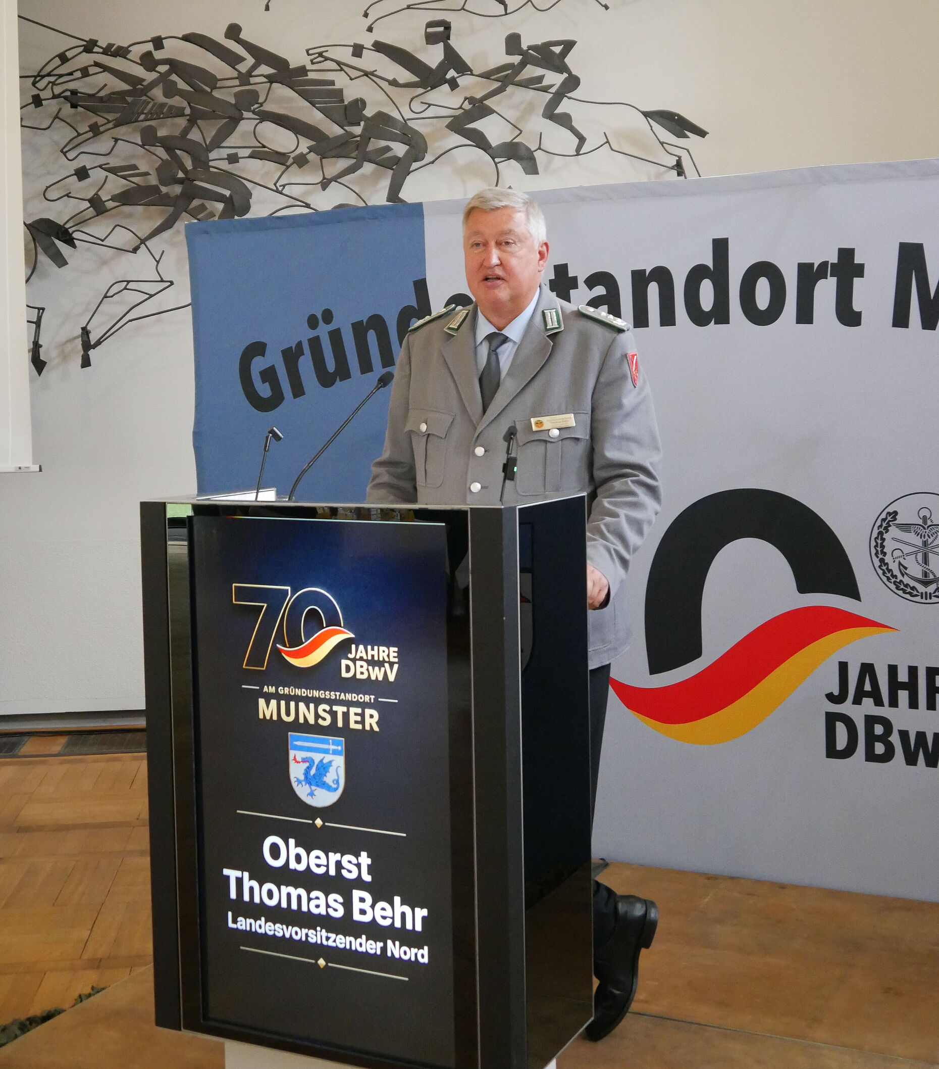Thomas Behr eröffnete die Veranstaltung im großen Saal des Kasinos. Foto: DBwV