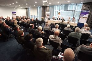 Großes Interesse beim Zeitzeugenforum. Foto: DBwV