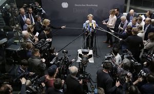 Sollten die Pläne der angestrebten "GroKo" umgesetzt werden, wird Verteidigungsministerin Ursula von der Leyen viel zu erklären haben Foto: dpa