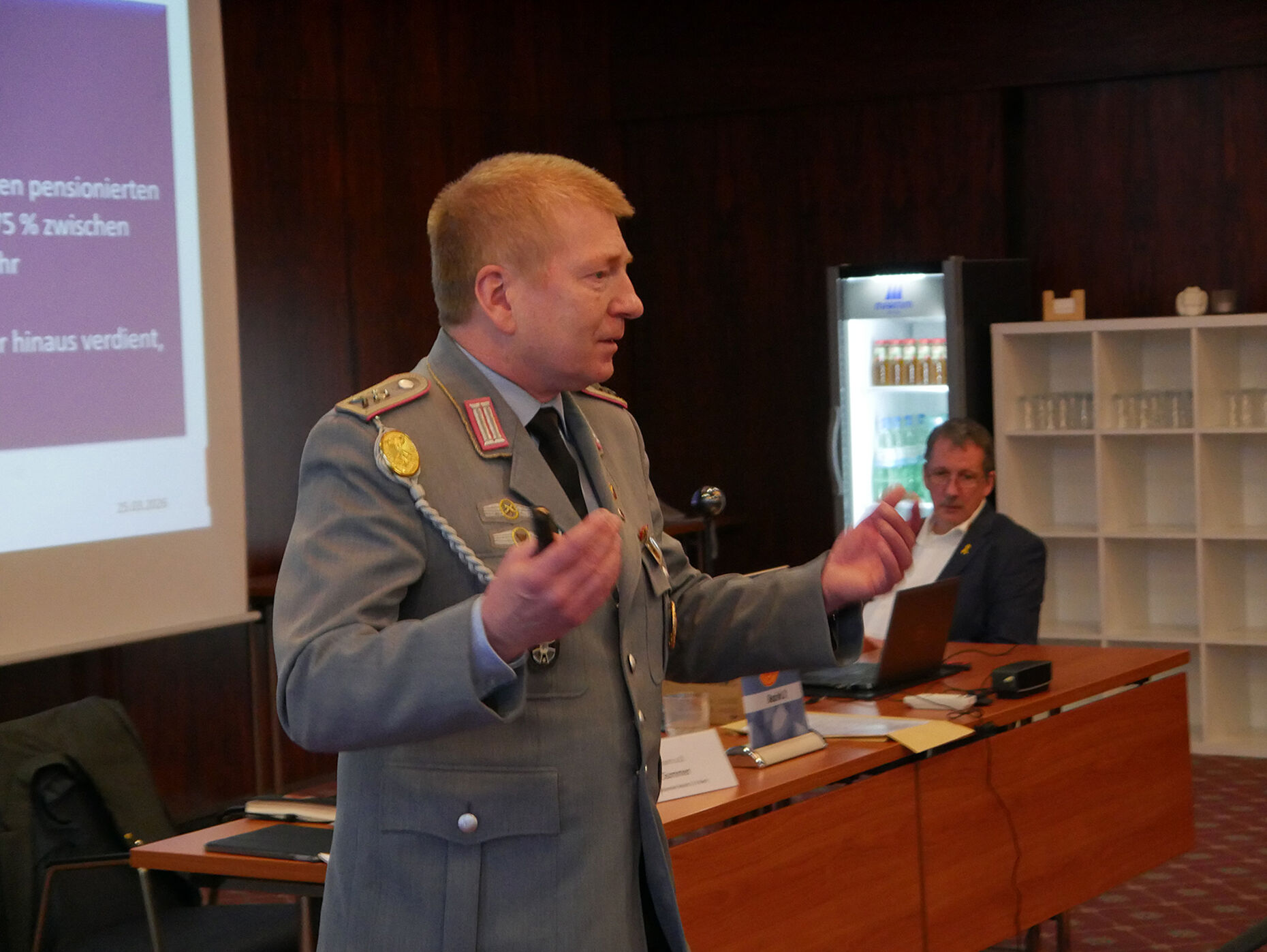 Gerd Dombrowski informierte die Teilnehmer aus erster Hand. Foto: LV Nord