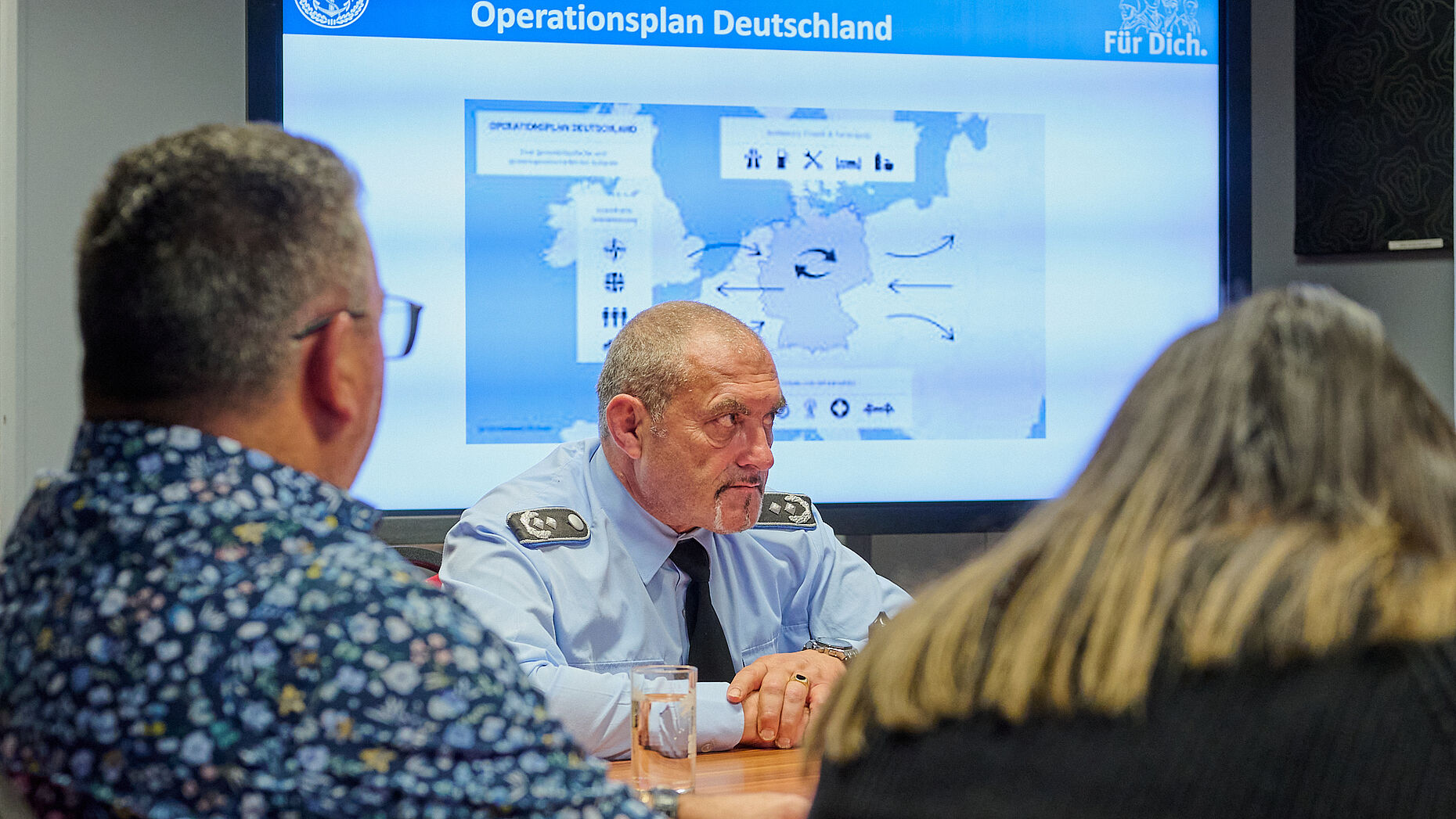 Landesvorsitzender Oberstleutnant a.D. Josef Rauch stellte den „Operationsplan Deutschland“ vor. Foto: DBwV/ik
