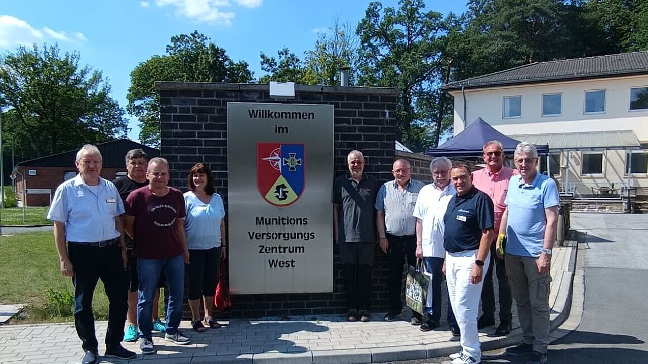 Zu einer gemeinsamen Mitgliederversammlung trafen sich Ehemaligen, Reservisten und Hinterbliebene (ERH) und aktive Soldatinnen und Soldaten, Arbeitnehmer und Beamte in Wulfen. Foto: ERH Wulfen