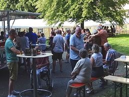 Auch in diesem Jahr war das Straßenfest der Kölner Arbeitsgruppe ein voller Erfolg. Foto: Hauke Michelsen