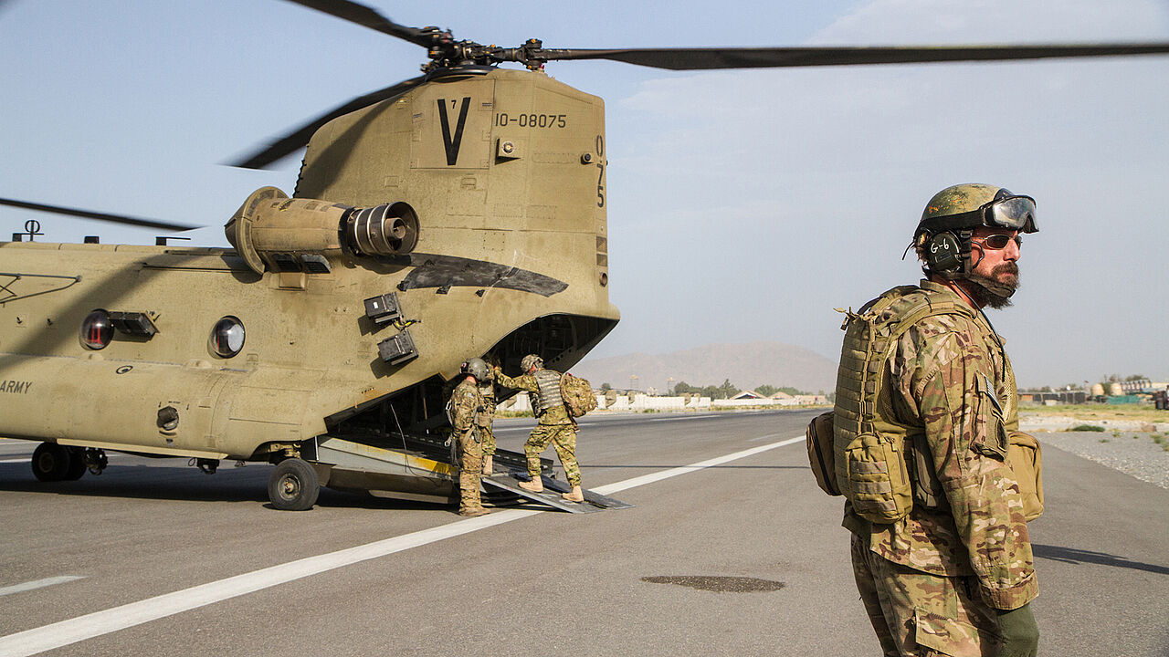 US-Soldaten auf dem Luftstützpunkt Bagram bei Kabul: Nach Angaben aus US-Regierungskreisen will Präsident Joe Biden alle US-Truppen bis spätestens zum 11. September aus Afghanistan abziehen - in Koordinierung mit den Nato-Partnern. Foto: US Army