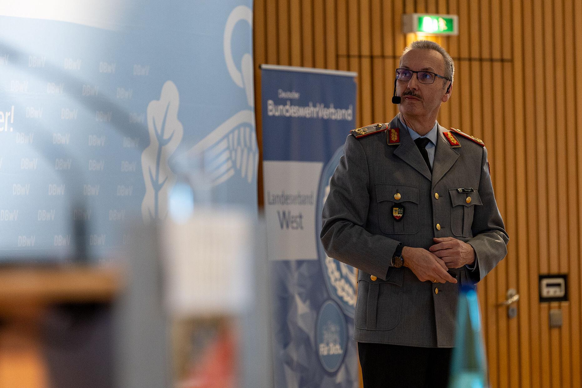 Mit Vollgas zu wesentlichen Verbesserungen: Das Artikelgesetz sei einer der größten Schritte, die wir zurzeit machen, so Generalmajor Robert Sieger. Foto: DBwV/Sarina Flachsmeier