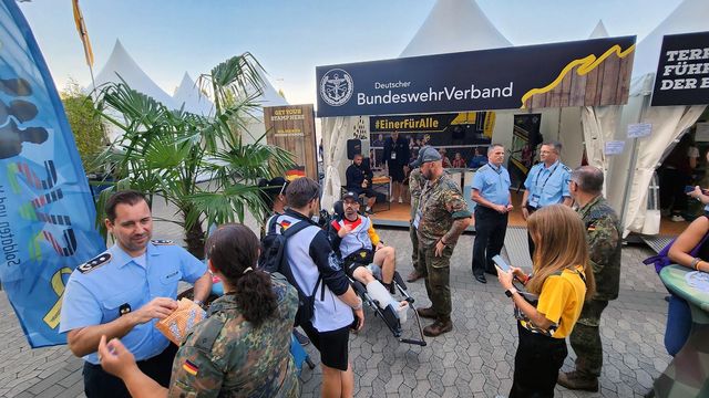Der DBwV setzt sich seit langem für eine echte Veteranenkultur in Deutschland ein und zeigte natürlich auch bei den Invictus Games in Düsseldorf deutlich Flagge. Foto: DBwV/Bombeke