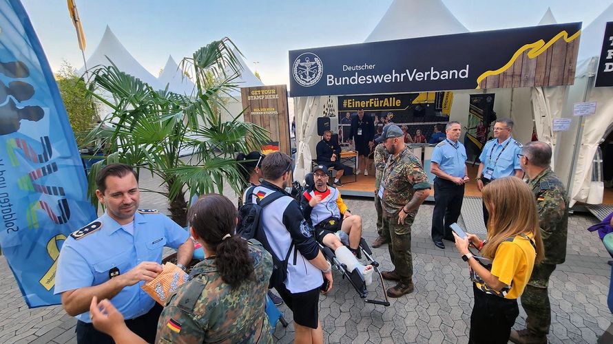 Der DBwV setzt sich seit langem für eine echte Veteranenkultur in Deutschland ein und zeigte natürlich auch bei den Invictus Games in Düsseldorf deutlich Flagge. Foto: DBwV/Bombeke