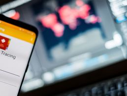 Die Bundesregierung hat für die geplante Corona-Warn-App drei unterschiedliche technische Konzepte in der näheren Auswahl. Foto: dpa/Andrea Ronchini