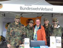 Mehr als 100 Besucher pro Stunden kamen an den Stand des DBwV beim Tag der offenen Tür in Zweibrücken