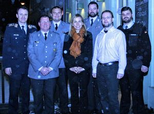 Oberstabsfeldwebel Olaf Hammes (vorn l.) mit dem Unterausschuss 4 beim Besuch des Reservistenverbands in Delitzsch. Foto: DBwV 